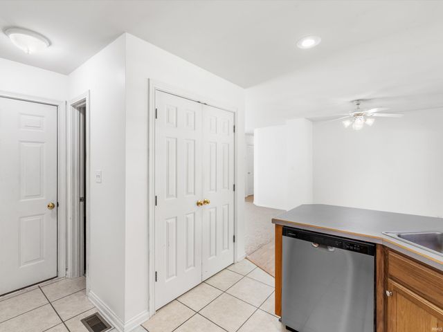 3834 Farrington Drive, Evansville, IN 47725