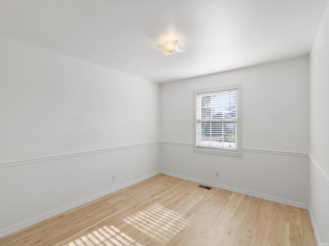 3834 Farrington Drive, Evansville, IN 47725