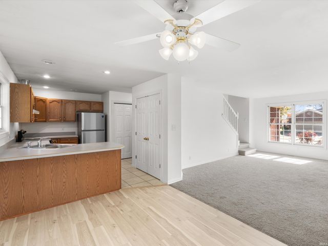 3834 Farrington Drive, Evansville, IN 47725