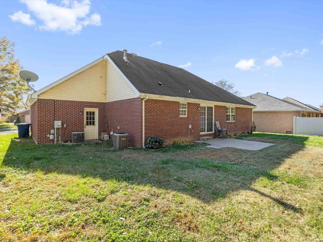 3834 Farrington Drive, Evansville, IN 47725