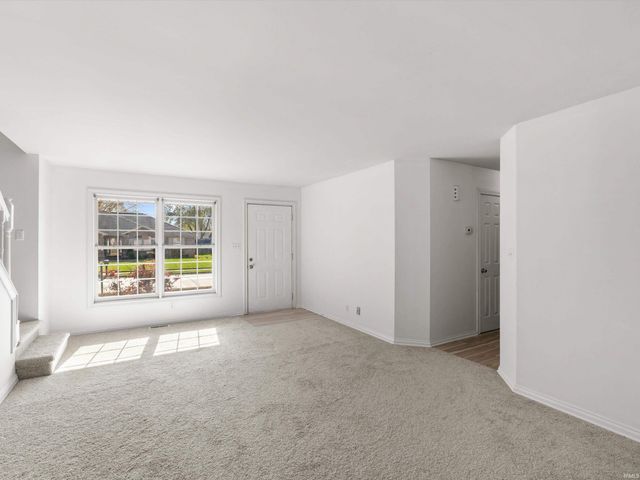 3834 Farrington Drive, Evansville, IN 47725