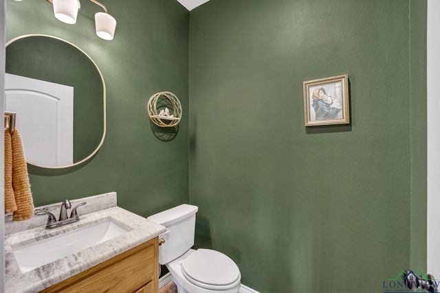 17255 Stella Maris Street, Winona, TX 75792