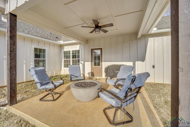 17255 Stella Maris Street, Winona, TX 75792