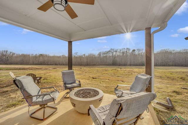 17255 Stella Maris Street, Winona, TX 75792
