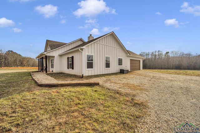 17255 Stella Maris Street, Winona, TX 75792