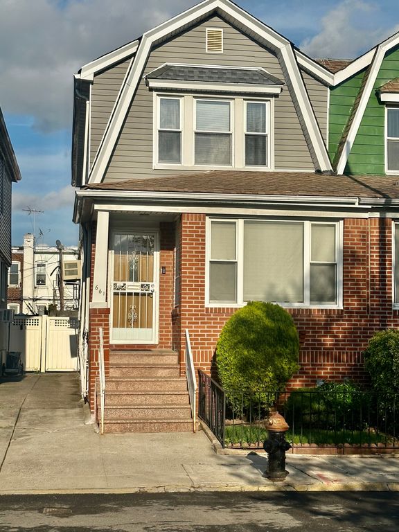 661 E 43rd Street, New York City, NY 11203