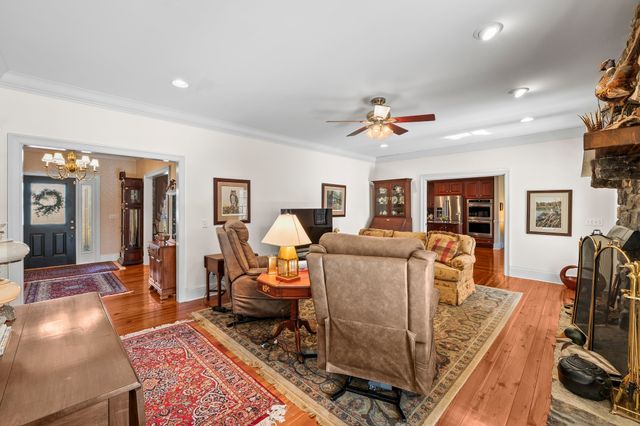 255 PARKS DRIVE, Normandy, TN 37360