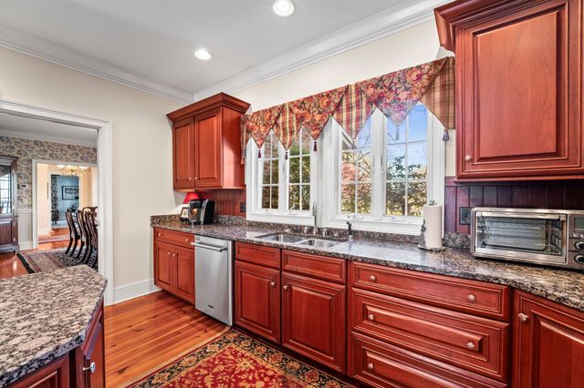 255 PARKS DRIVE, Normandy, TN 37360
