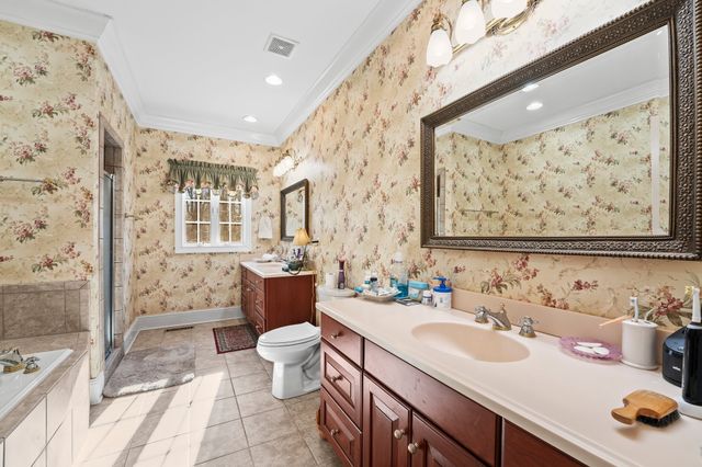 255 PARKS DRIVE, Normandy, TN 37360