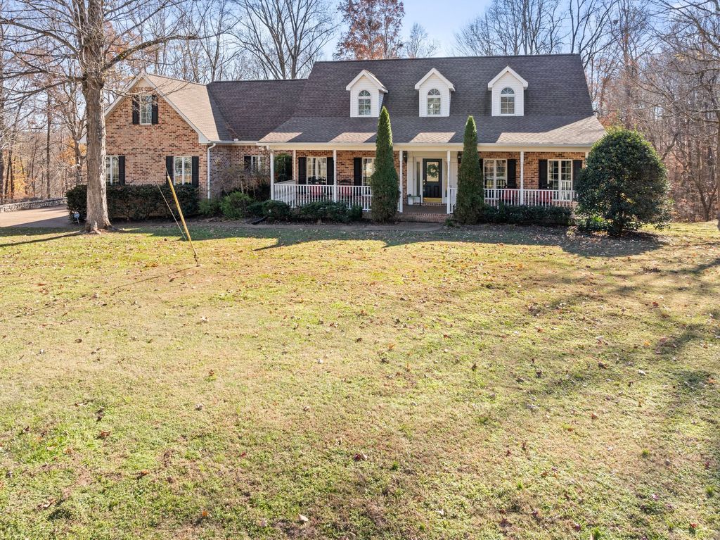 255 PARKS DRIVE, Normandy, TN 37360