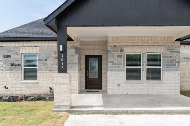3037 County Road 4301, Greenville, TX 75401