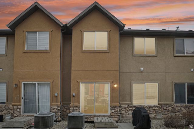 276 S 810 W, Pleasant Grove, UT 84062