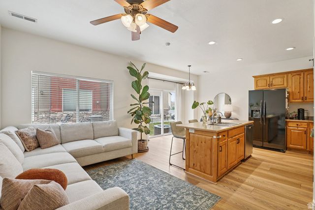 276 S 810 W, Pleasant Grove, UT 84062