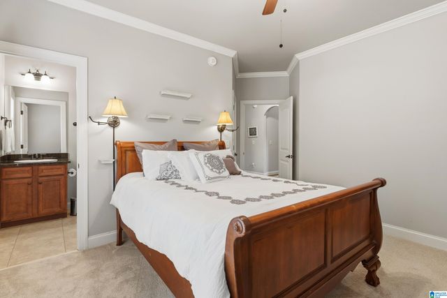 218 KENNISTON DALE, Pelham, AL 35124