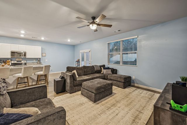 275 Harris Ln, Baxter, TN 38544