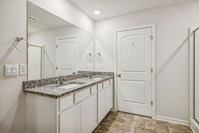 275 Harris Ln, Baxter, TN 38544