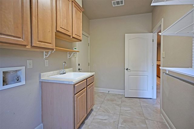 854 Santa Cruz, New Braunfels, TX 78132