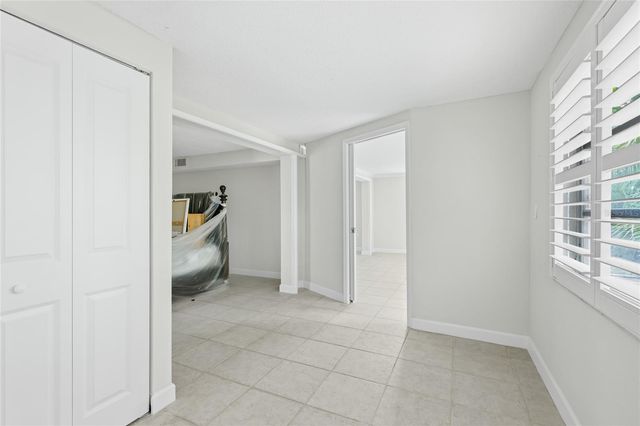 602 SPANISH DRIVE S 115, Longboat Key, FL 34228