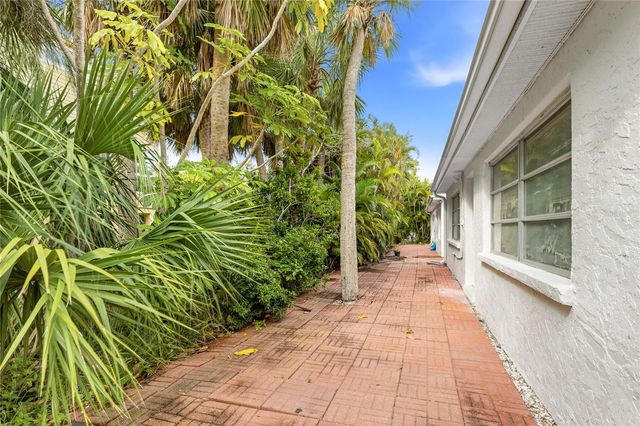 602 SPANISH DRIVE S 115, Longboat Key, FL 34228