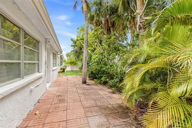 602 SPANISH DRIVE S 115, Longboat Key, FL 34228