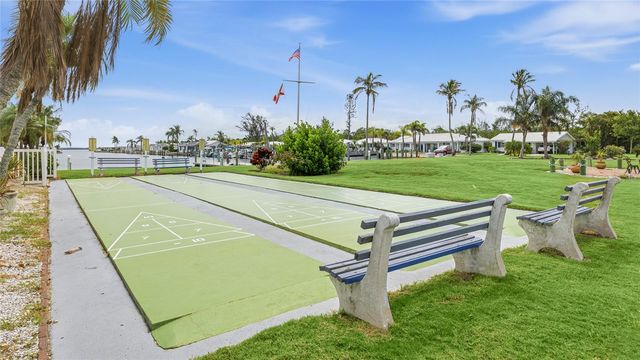 602 SPANISH DRIVE S 115, Longboat Key, FL 34228