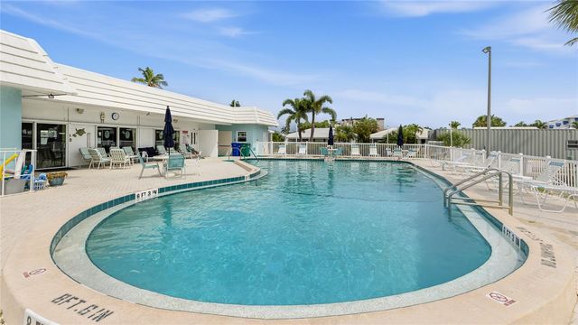 602 SPANISH DRIVE S 115, Longboat Key, FL 34228