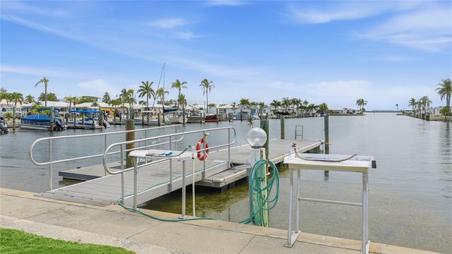 602 SPANISH DRIVE S 115, Longboat Key, FL 34228