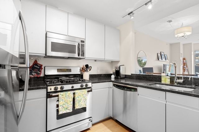 15 Waltham B505, Boston, MA 02118