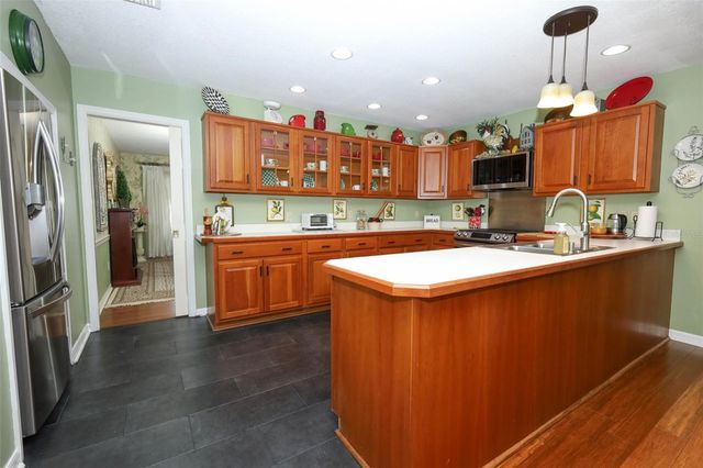 1607 PINAR DRIVE, Orlando, FL 32825