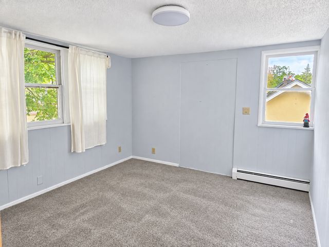 1024 8th Street S, Fargo, ND 58103