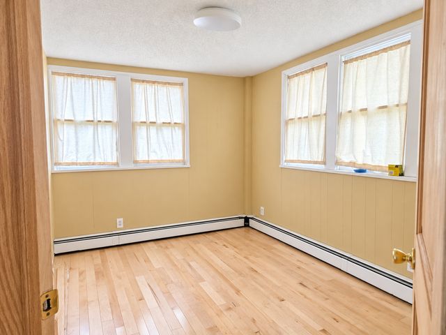 1024 8th Street S, Fargo, ND 58103
