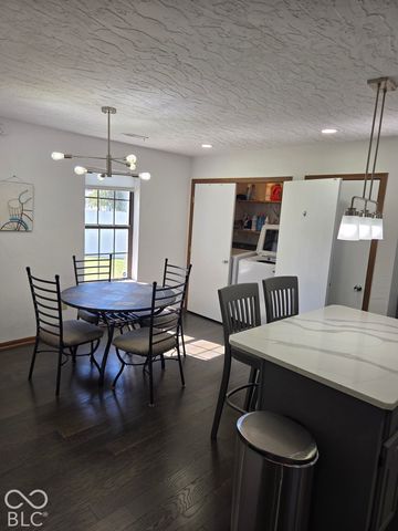 455 Pleasantview Boulevard, Greenwood, IN 46142