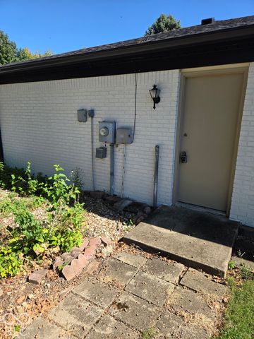 455 Pleasantview Boulevard, Greenwood, IN 46142