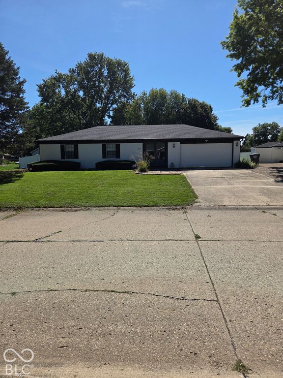 455 Pleasantview Boulevard, Greenwood, IN 46142