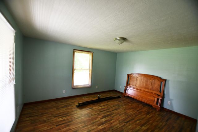 1600 Sandhill Road, Irvine, KY 40336