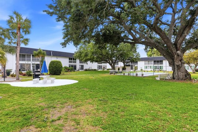 202 46TH AVENUE TERRACE W 404, Bradenton, FL 34207