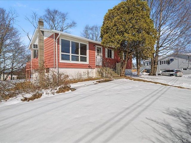 4 Maple Lane, Monroe, NY 10950