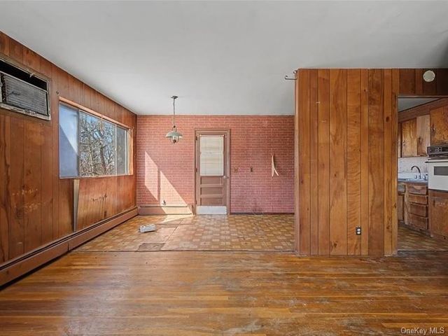 4 Maple Lane, Monroe, NY 10950