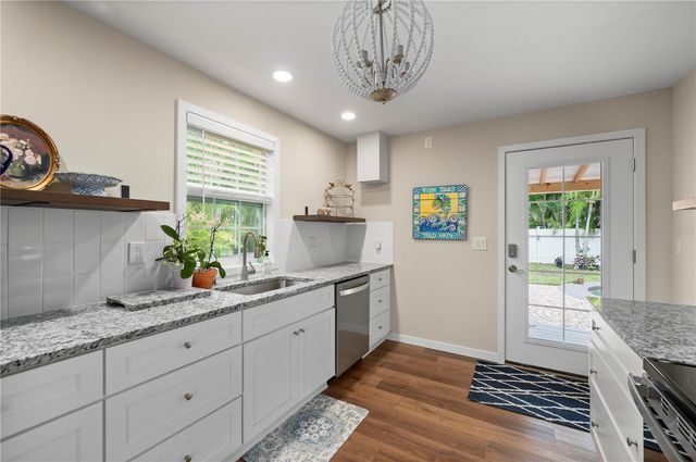 717 W MARION AVENUE, Punta Gorda, FL 33950