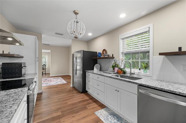 717 W MARION AVENUE, Punta Gorda, FL 33950