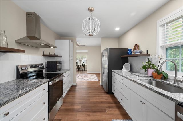717 W MARION AVENUE, Punta Gorda, FL 33950