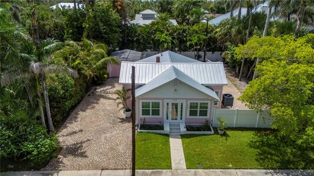 717 W MARION AVENUE, Punta Gorda, FL 33950