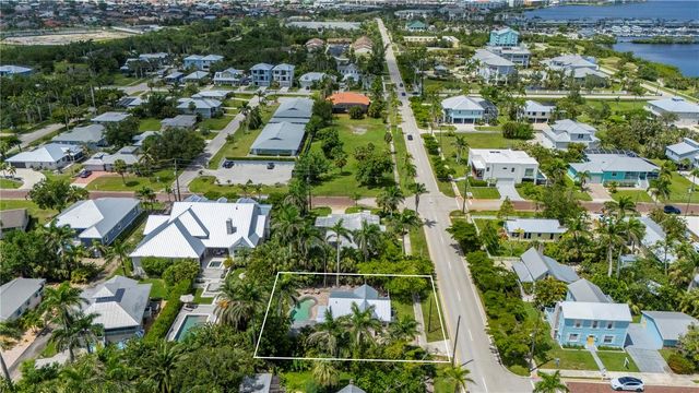 717 W MARION AVENUE, Punta Gorda, FL 33950