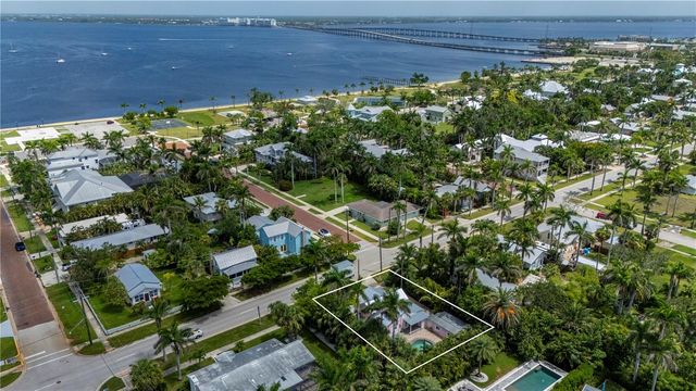 717 W MARION AVENUE, Punta Gorda, FL 33950