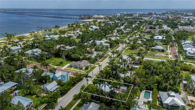 717 W MARION AVENUE, Punta Gorda, FL 33950