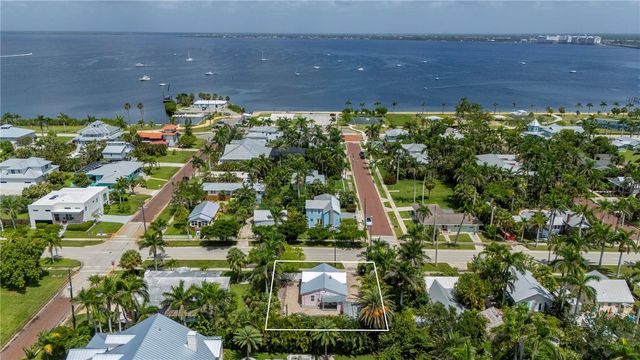 717 W MARION AVENUE, Punta Gorda, FL 33950