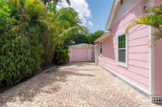 717 W MARION AVENUE, Punta Gorda, FL 33950