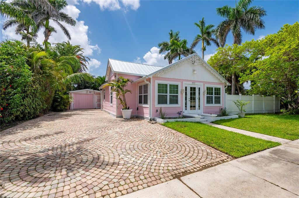 717 W MARION AVENUE, Punta Gorda, FL 33950