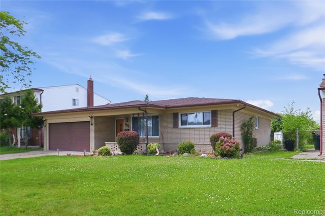3125 Hedge Drive, Sterling Heights, MI 48310