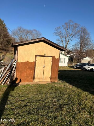 111 Church Street, Surgoinsville, TN 37873